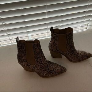 Stylish Snakeskin Pattern Ankle Booties